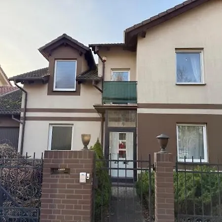 Zuza Self Check-in Parking, Cisza, Zielen *