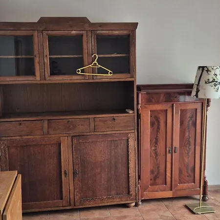 Zuza Self Check-in Parking, Cisza, Zielen