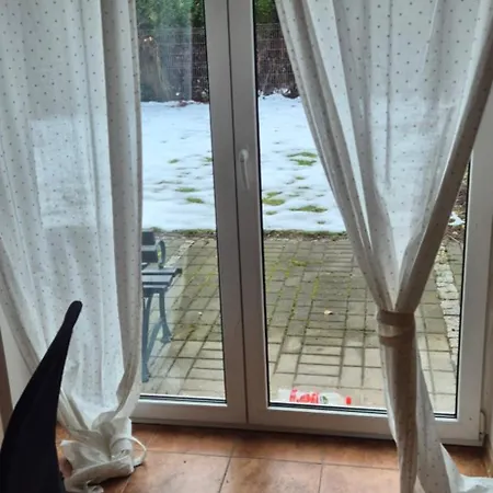 Гостевой дом Zuza Self Check-in Parking, Cisza, Zielen Познань