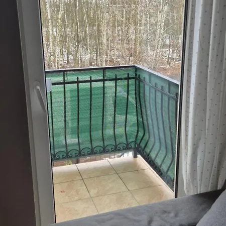 Гостевой дом Zuza Self Check-in Parking, Cisza, Zielen Познань