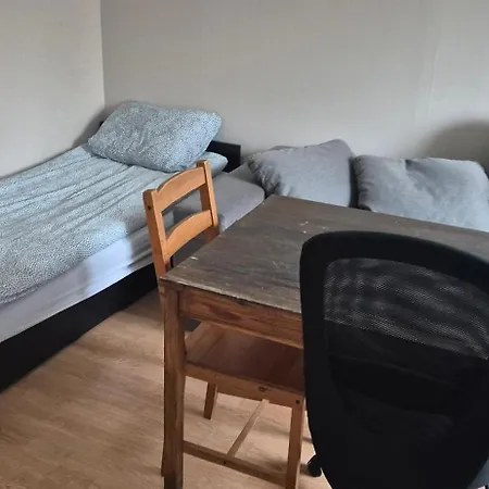 Zuza Self Check-in Parking, Cisza, Zielen Гостевой дом Познань