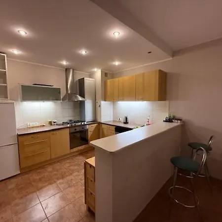 Zuza Self Check-in Parking, Cisza, Zielen Poznań