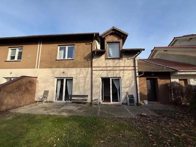 Casa de hóspedes Zuza Self Check-in Parking, Cisza, Zielen